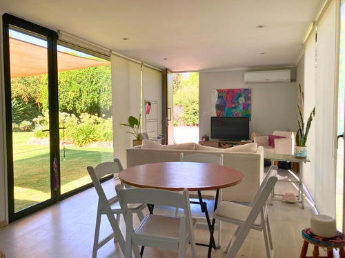 Parcela En Venta Con 2 Casas Y Amplio Quincho