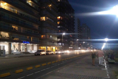 Imagen 10 de 16 de Departamento Frente Al Mar En Miramar