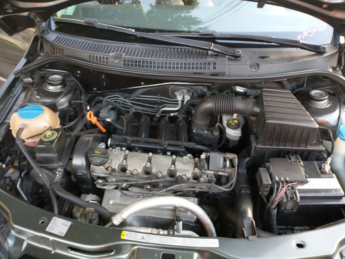 Imagen 11 de 15 de Volkswagen Voyage 1.6 Highline 101cv Ll+alt 2013