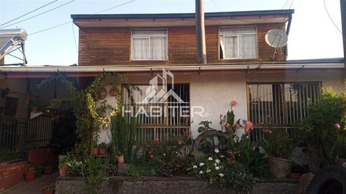 Casa En Venta De 5 Dorm. En Temuco