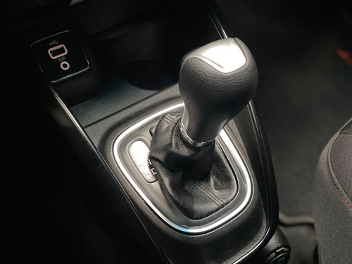 Imagem 14 de 15 de Fiat Argo 1.8 Hgt At Flex 2017/2018
