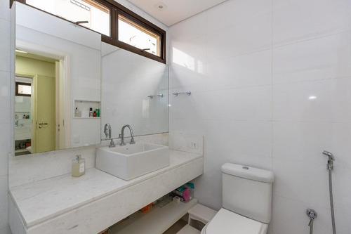 Imagem 15 de 19 de Apartamento À Venda No Bairro Moema - São Paulo/sp - O-14981-25287