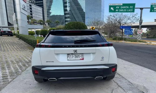 Peugeot 2008 2023