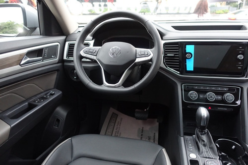 Imagen 6 de 12 de Volkswagen Teramont Highline 2021