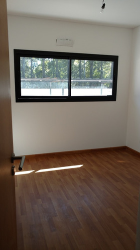 Imagen 6 de 8 de Departamento En Venta En Canning.