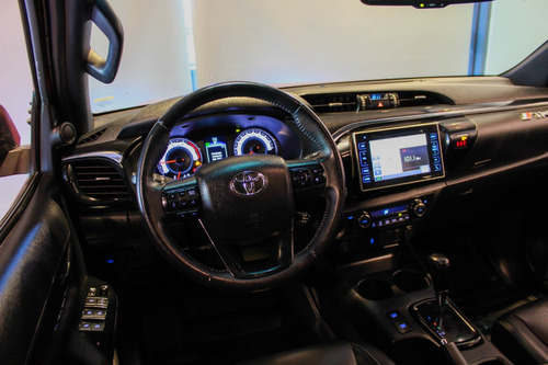 Toyota Hilux 2.8 Cd Srx 177cv 4x2 At