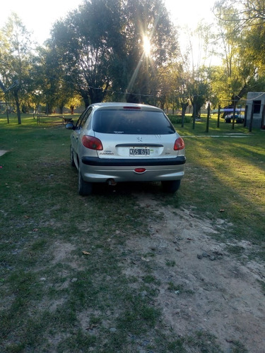 Imagen 4 de 6 de Peugeot 206 2011