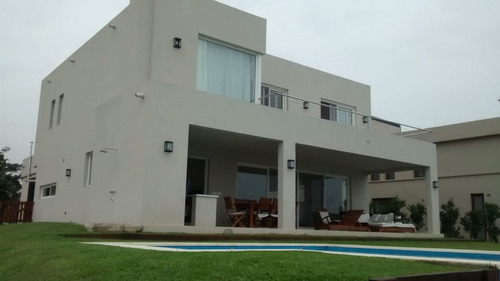 Casa  En Venta En Los Lagos, Nordelta, Tigre