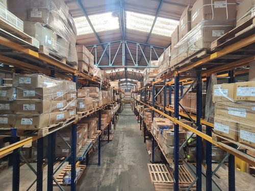 Imagen 9 de 10 de Bodega Industrial Molesta E Inofensiva