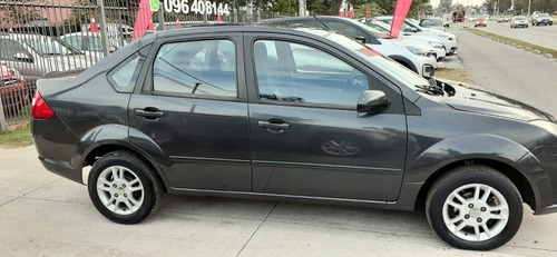 Ford Fiesta Sedan Extra Full 2008