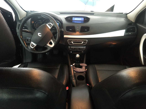 Renault Fluence 2.0 Dynamique Hi-flex 4p 2013
