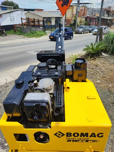 Compactador Bomag Arw65
