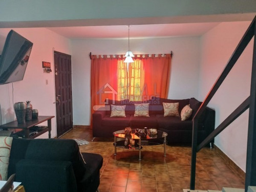Imagen 2 de 13 de Oportunidad!venta Casa - Barrio Villa Revol