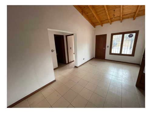 Imagen 13 de 15 de Casa En Venta Mendiolaza 2 Dormitorios