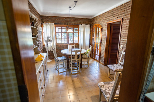 Casa Chalet En Venta En Bella Vista, San Miguel, G.b.a. Zona Norte
