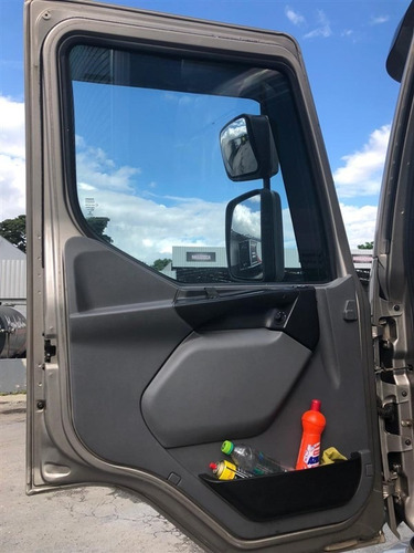 Volvo Vm 330 Ano 2013 Com Rodas De Alumínio 2 Tanques Inox
