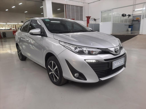 Imagem 3 de 13 de Yaris 1.5 16v Flex Sedan Xls Connect Multidrive