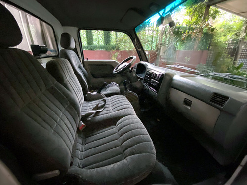 Kia Frontier 2.7 Plus Std