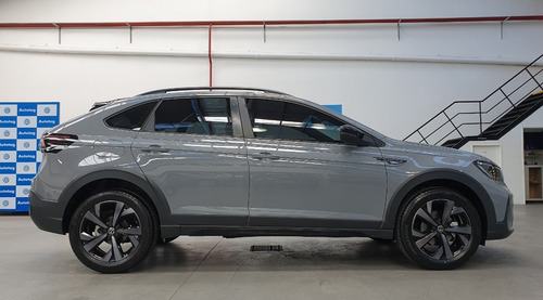 Imagen 22 de 25 de Volkswagen Nivus Highline At 200 Tsi My22 Dcolores