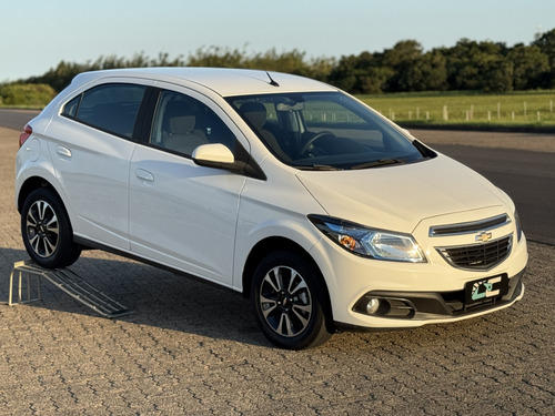 Chevrolet Onix ONIX HATCH LTZ 1.4 8V FlexPower 5p Mec.