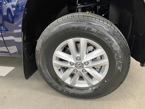 Imagen 17 de 25 de Volkswagen Amarok 2023 2.0 Cd Tdi 140cv Trendline Llantas16