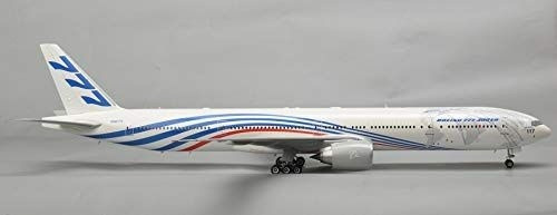 Imagem 5 de 10 de Plastimodelismo Zvezda Boeing 777-300 Er 1/144