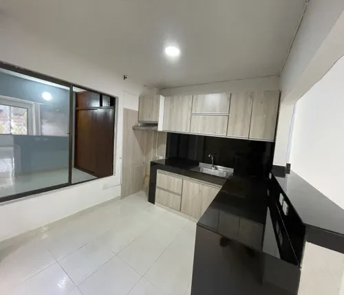 ¡vendo Casa Primer Piso En Propiedad Horizontal En Nápoles Sur De Cali!
