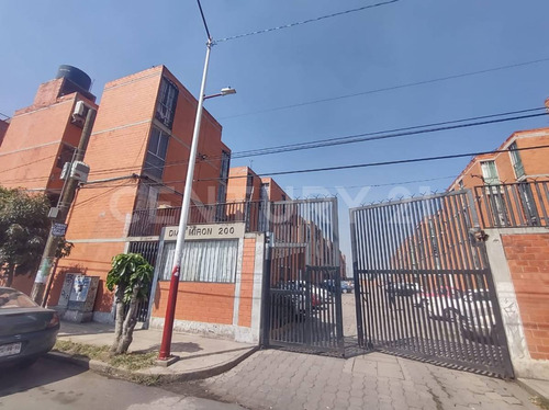 Departamento En Venta, Colonia Santa Ana Poniente, Tláhuac, Ciudad De México.