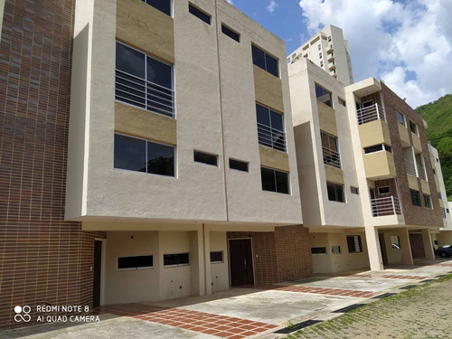 Imagen 2 de 11 de Townhouse En Venta En Altos De Aricagua El Rincón Cód 11278