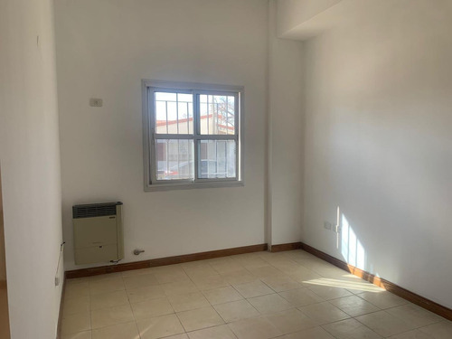 Imagen 8 de 10 de Departamento En Planta Baja Con Acceso Independiente