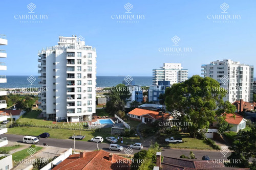 Apartamento En Brava, 3 Dormitorios *