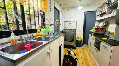 Casa En Venta De 4 Dorm. En Quilicura