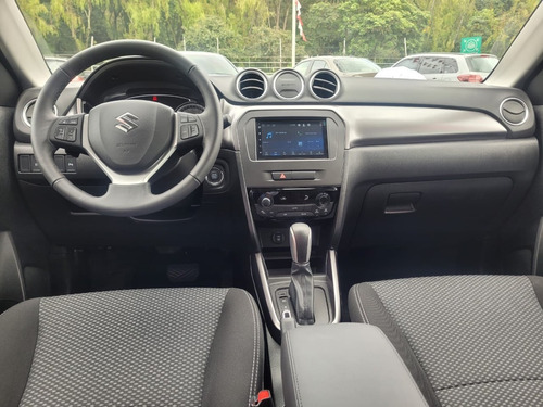 Imagen 16 de 25 de Suzuki Vitara 4x2 Automática