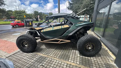 Can-am Maverick R 2024