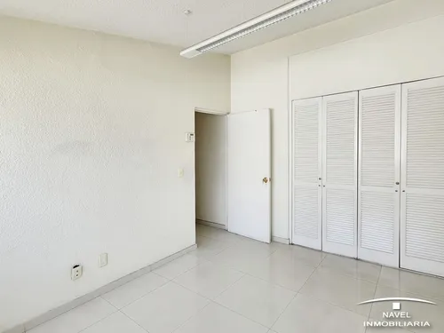 Casa Venta, Estratégicamente Ubicada El Sur De La Ciudad En La Colonia La Joya