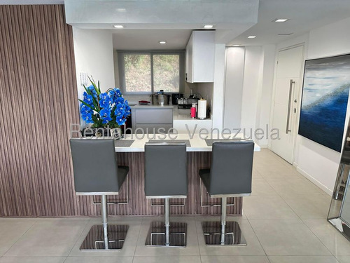 Apartamento Piso Bajo 178 M² 3h, 4b, 2p, Residencias Alto Hatillo Humbold Con Pozo De Agua En Venta En Alto Hatillo Calle El Pauji Caracas