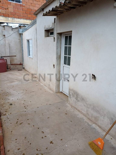 Se Vende Villa Rosas Con 2 Viviendas Rafaela