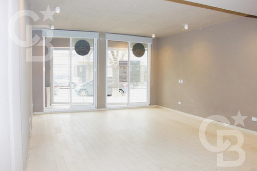 Imagen 3 de 30 de Local Y Vivienda Excelente Valor M2 - Luminoso - Versatil - Baño Cocina Sum - Villa Urquiza