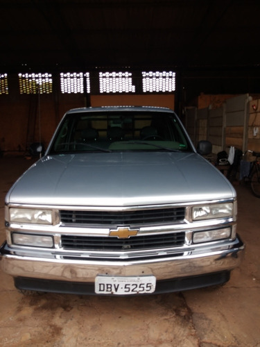 Chevrolet Silverado 4.2 D20 2p 2001