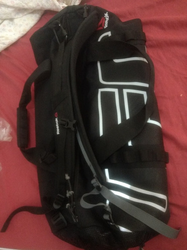 mochila reebok ufc combat