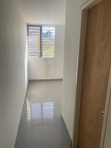 Imagen 6 de 17 de Apartamento Con Adelanto A Estrenar