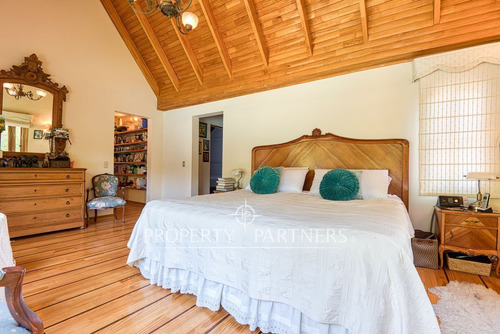 Casa 7 Dormitorios En 1300 M2 De Terreno, Gran Qui...