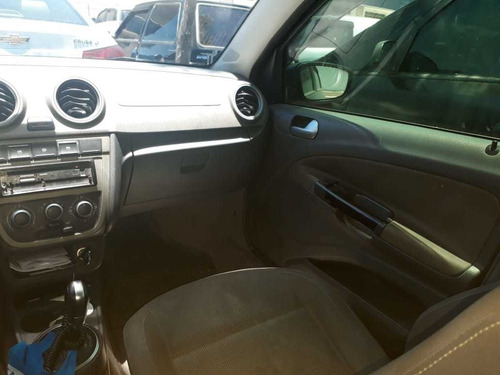 Volkswagen Voyage 1.6 Vht Total Flex I-motion 4p 2010
