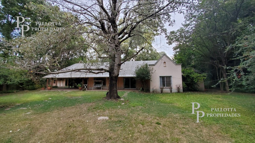 Hermosa Casa Con Amplio Lote En Maschwitz