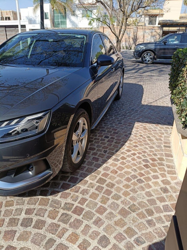 Versión 40 Tfsi Mild Hybrid Select, Stronic Gris Manhattan