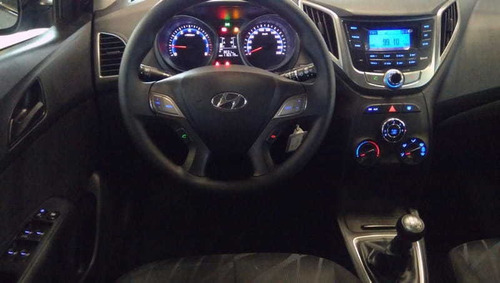 Imagem 13 de 15 de Hyundai Hb20 1.0 M Comfor 2015