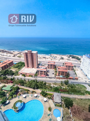 Venta- Lujoso Penthouse Ubicado En La Llanada, Caraballeda, Estado. La Guaira