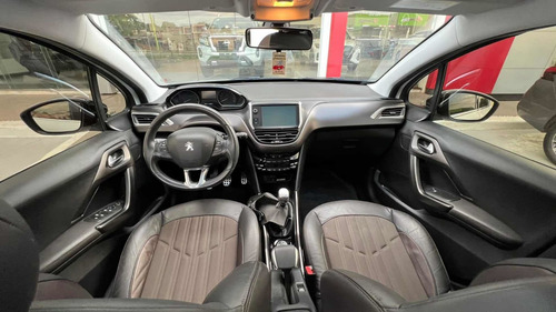 Imagen 5 de 8 de Peugeot 2008 2016 1.6 Thp Sport