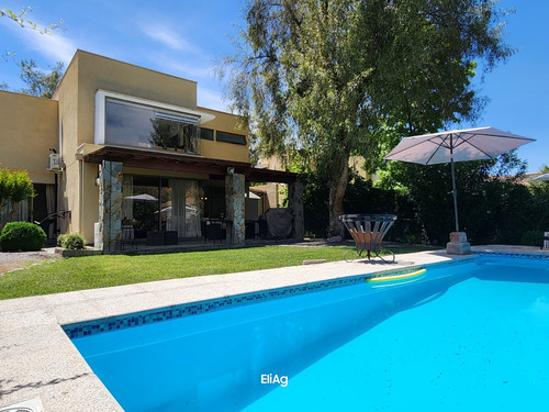 Venta Casa Condominio Interior, Santa Elena, 4d,3b, Piscina