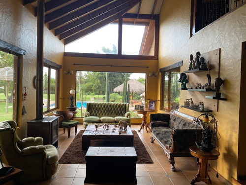 Imagen 4 de 27 de Espectacular Casa Colonial En Parcela
